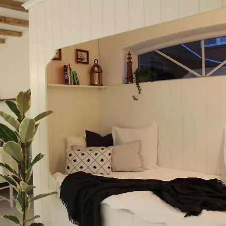 Huus Luettje Iloov Апартаменты *